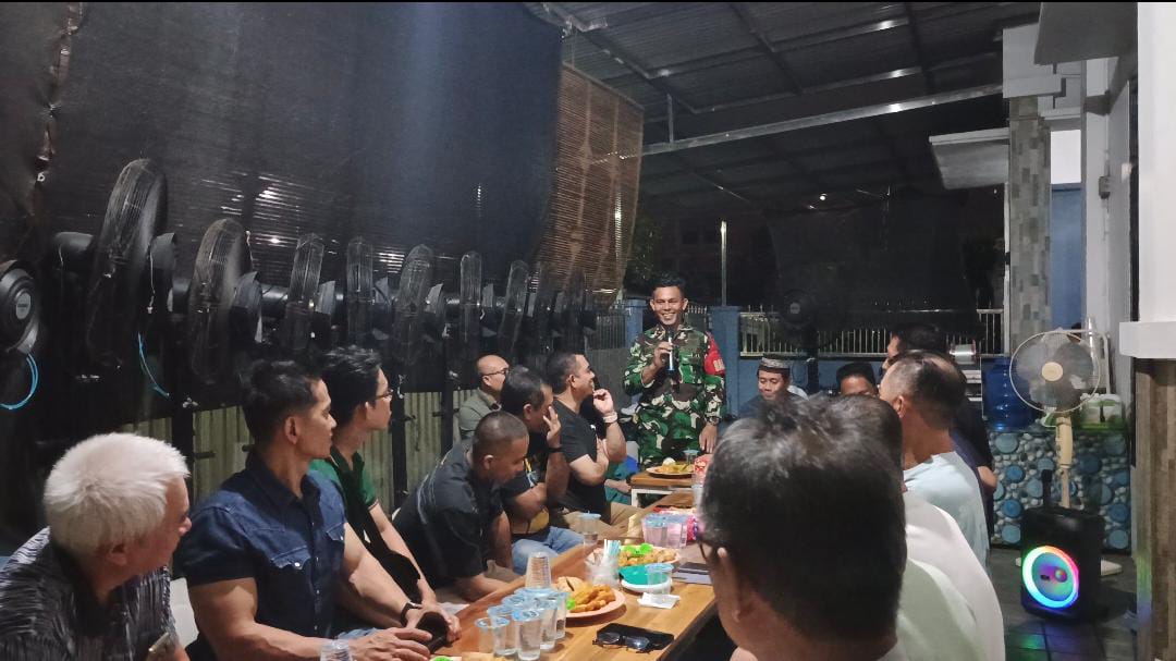 Babinsa Koramil 0901-02/Sungai Pinang Lakukan Monitoring Pemilihan Ketua RT