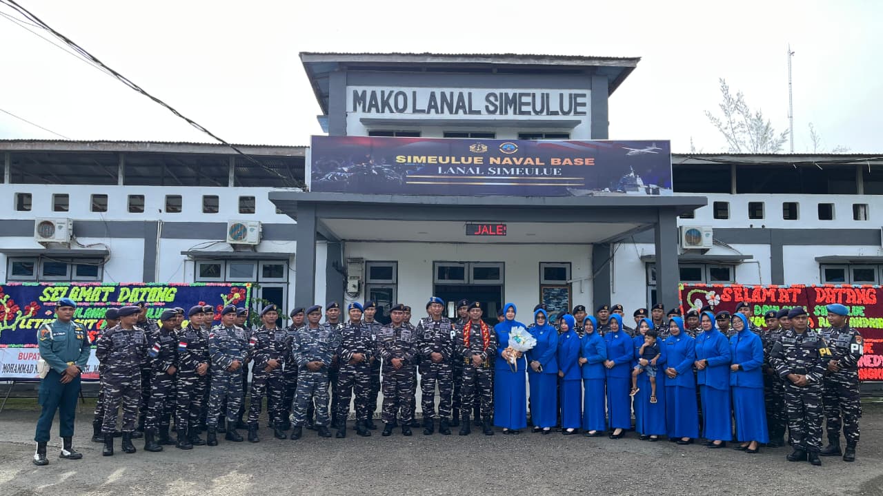 Danlanal Simeulue Disambut Forkopimda dan Seluruh Prajurit Kuatkan Keamanan Maritim Pantai Barat Ind