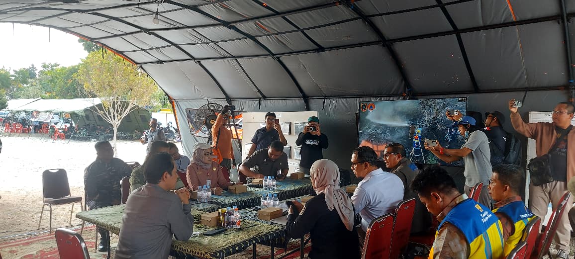 Lokalisasi dan Padamkan Api, Lanal Banjarmasin Bersama Dishut Kalsel Jinakkan Karhutla Ga