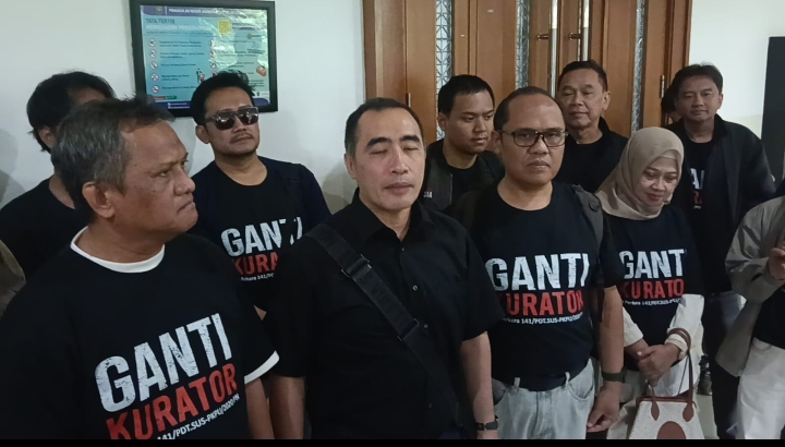 Penghuni Apartemen Jardin- Cihampelas,Bandung Datangi PN.Jakpus Untuk Meminta Ganti Kurator