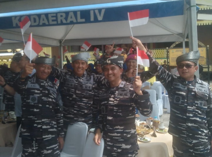 Prajurit Lanal Bintan Turut Serta Mendukung Bakti Kesehatan dan Bakti Sosial Kampung Bahari Nusantar