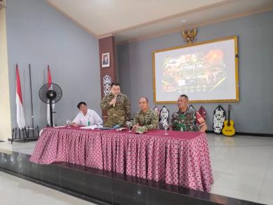 CEGAH KARHUTLA, SISWA SESKO TNI SOSIALISASIKAN BAHAYA KEBAKARAN KEPADA PELAJAR SMK KEHUTANAN