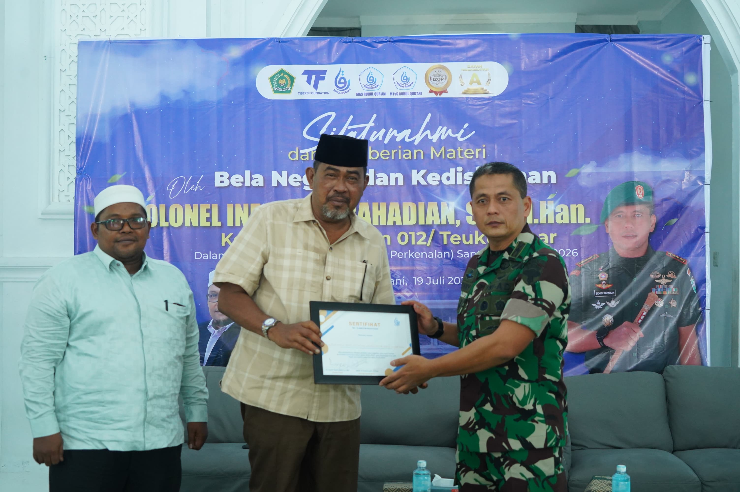 Danrem 012/TU Kolonel Benny Rahadian Bekali Santri Ruhul Qur’ani Kepemimpinan dan Bela Negara