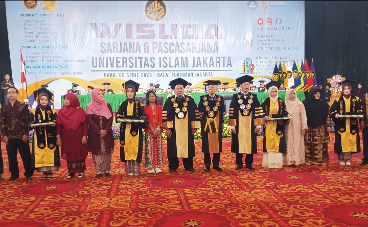 Para Wisudawan Bisa Berkontribusi Di Bidang Ilmunya Dan Berdaya Saing Global