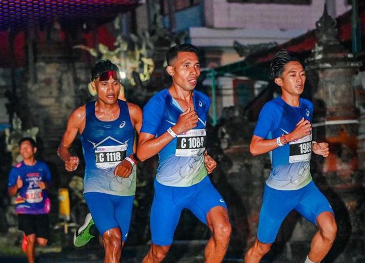 PRAJURIT MARINIR RAIH JUARA 4 KEMALA RUN BALI 2026 KATEGORI HALF MARATHON