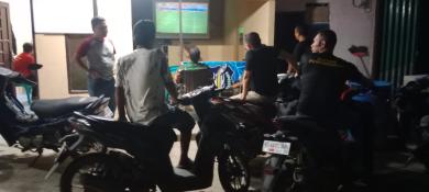 Babinsa Koramil 0901-03/Samarinda Seberang Monitoring Nobar Sepak Bola Gembira Piala Dunia Babinsa Koramil 0901-03/Samarinda Seberang Monitoring Nobar Sepak Bola Gembira Piala Dunia