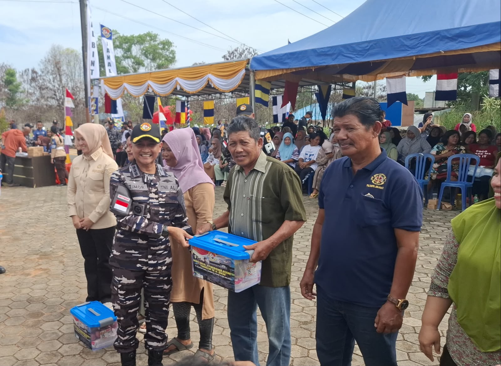 Lanal Bintan Kembali Gelar Bakti Sosial dan Pemeriksaan Kesehatan Gratis di Desa Kawal
