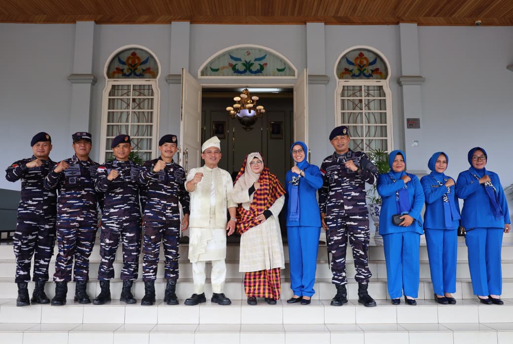 Kunjungi Negeri Istana Kabupaten Siak Sri Indrapura, Danlanal Dumai Perkuat Sinergi Hadirkan Pengabd