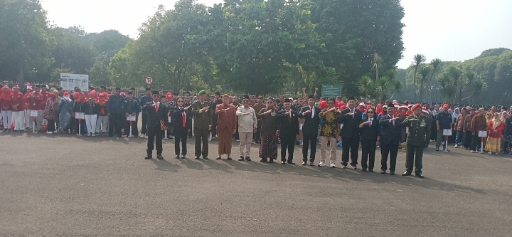Peringati HUT Kemerdekaan RI Ke 81, Paguyuban Jawa Tengah Gelar Upacara Bendera